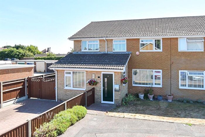 4 Bedroom Semi-Detached House For Sale In Haywards Close, Deal, Kent, CT14