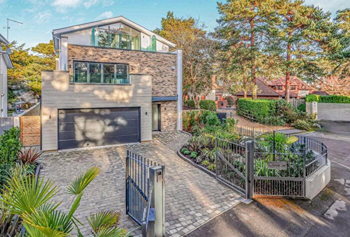 5 Bedroom Detached House For Sale In Crichel Mount Road, Evening Hill, BH14