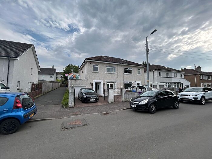 2 Bedroom Semi-Detached House To Rent In Croftfoot Road, Croftfoot, Glasgow, G44