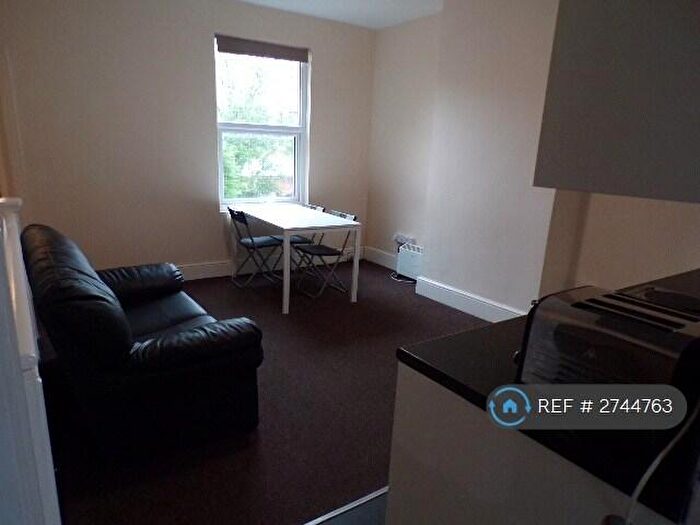 1 Bedroom Flat To Rent In Kingsland Avenue, Coventry, CV5