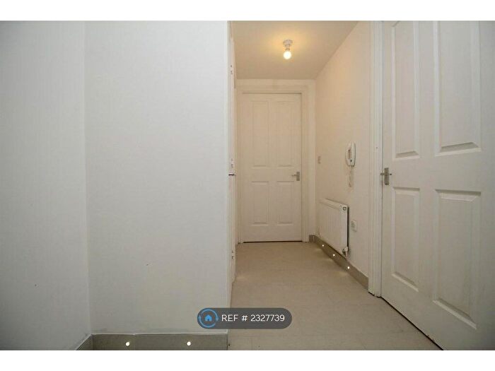 2 Bedroom Flat To Rent In Bradgate Close, Sileby, Loughborough, LE12