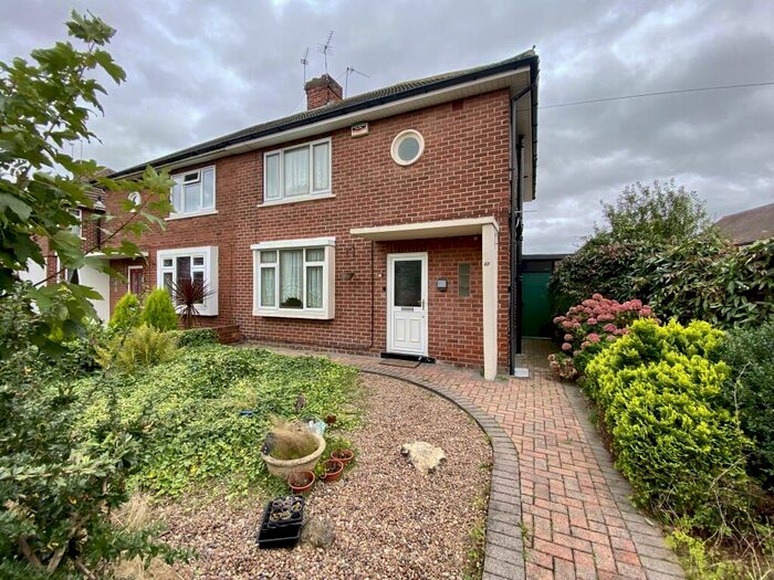 3 Bedroom Semi-Detached House To Rent In Atholl Crescent, Doncaster, DN2