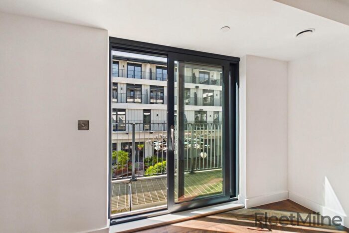 Studio For Sale In St Paul's Square, Birmingham, B3 - Photo 3