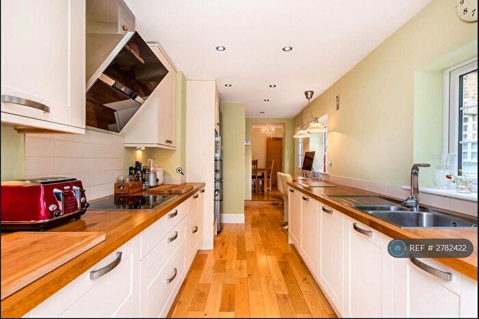 4 Bedroom Semi-Detached House To Rent In Newbury Road, Bromley, BR2