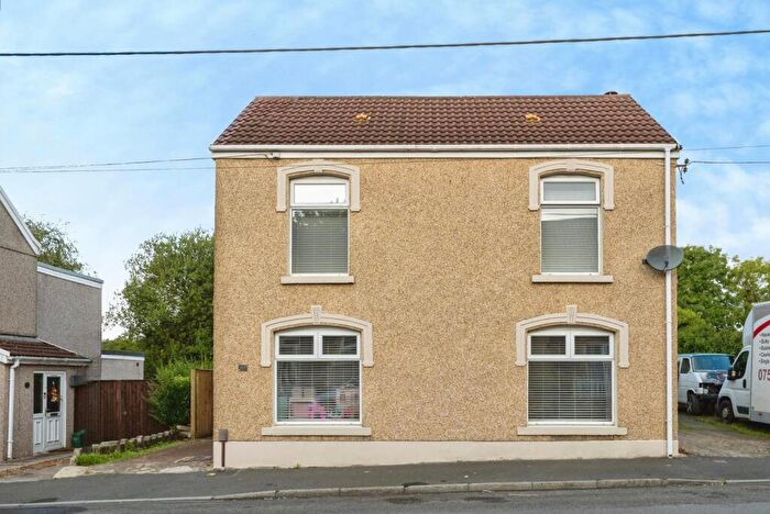 3 Bedroom Detached House For Sale In Frampton Road, Gorseinon, Swansea, SA4