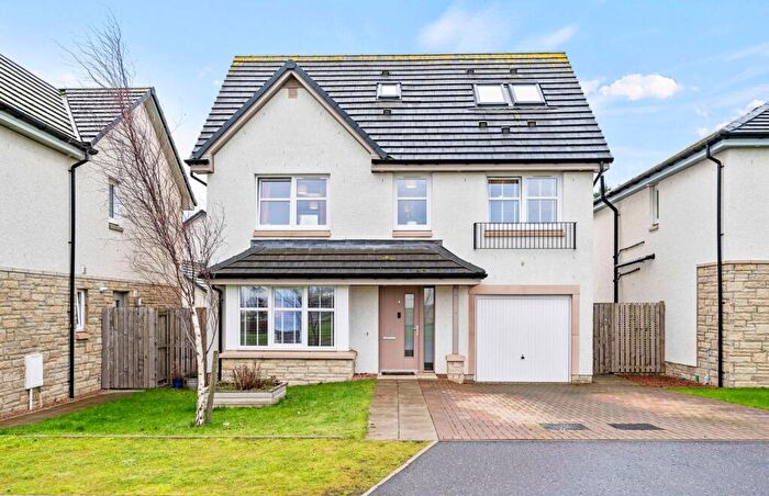 5 Bedroom Detached House For Sale In James Young Avenue, Uphall Station, EH54