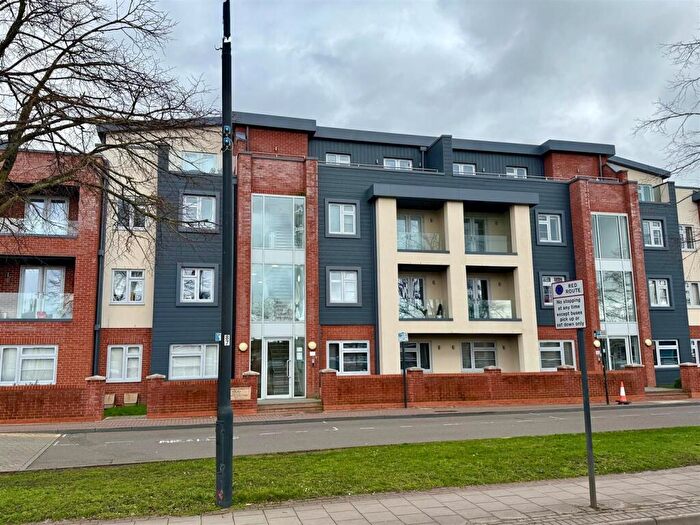 1 Bedroom Flat For Sale In Stratford Road, Shirley, Solihull, B90