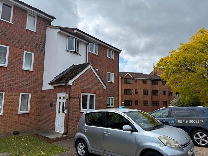 1 Bedroom Flat To Rent In Gasson House, London, SE14