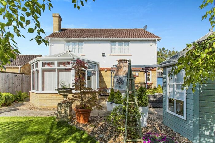 4 Bedroom Detached House For Sale In Taskers Field, Caxton, Cambridge, CB23