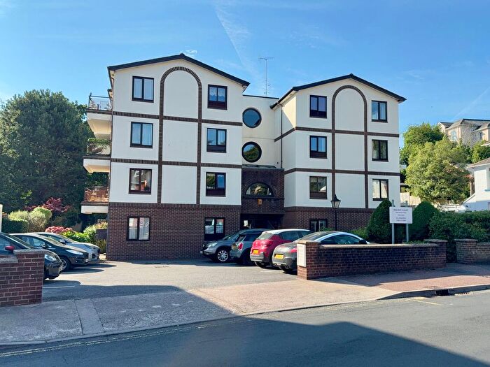 2 Bedroom Property For Sale In Walnut Road, Walnut Court, TQ2