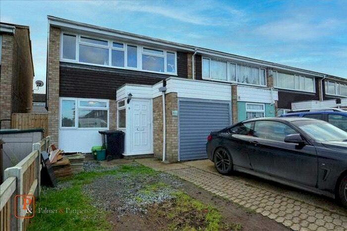 3 Bedroom End Of Terrace House To Rent In Onslow Crescent, Colchester, Essex, CO2