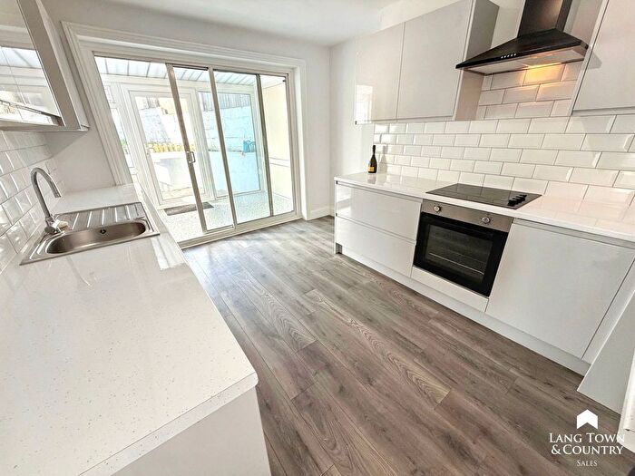 3 Bedroom Semi-Detached House For Sale In Howard Road, Plymstock, Plymouth., PL9