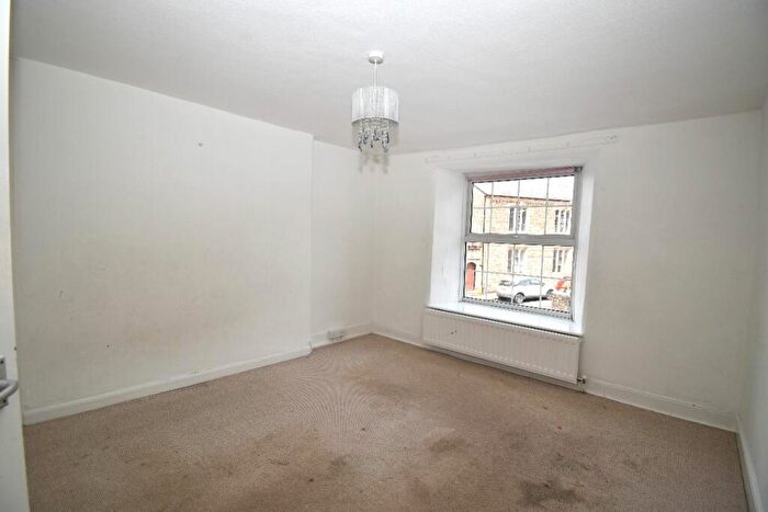 6 Bedroom Terraced House For Sale In Market Street, Hatherleigh, Okehampton, EX20