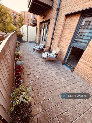 2 Bedroom Flat To Rent In Palladian Court, New Addington, Croydon, CR0