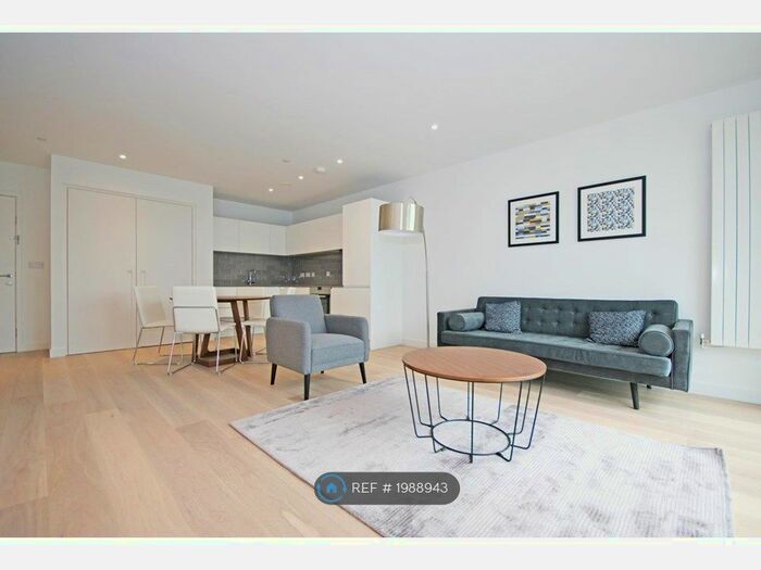 1 Bedroom Flat To Rent In Fairwater House, London, E16