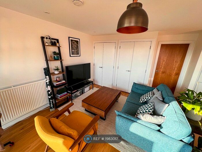 1 Bedroom Flat To Rent In Dalston Lane, London, E8