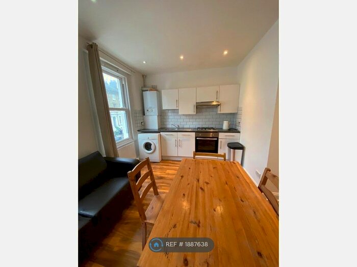 4 Bedroom Flat To Rent In Flaxman Rd, Brixton Camberwell, Oval, Elephant &amp; Castle, SE5