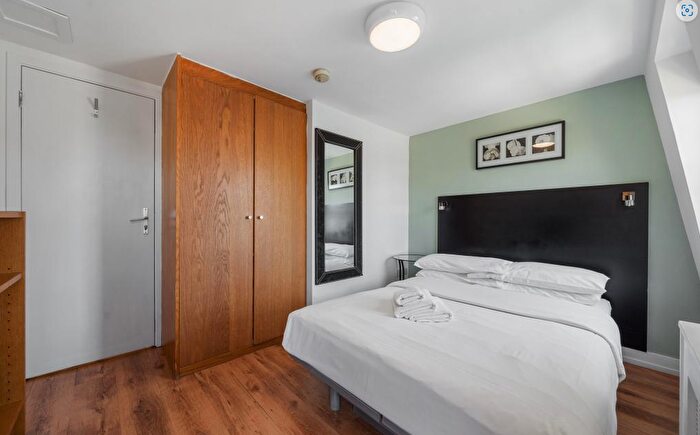 Studio To Rent In North Gower Street, Euston, London, NW1