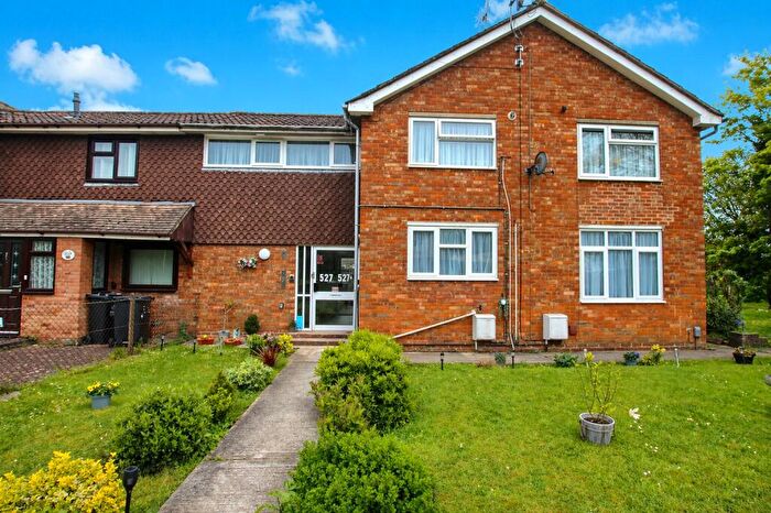 2 Bedroom Apartment To Rent In Queens Drive, Swindon, Wiltshire, SN3