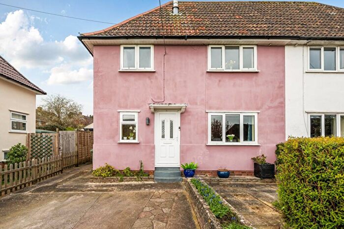 4 Bedroom Semi Detached House For Sale In Everett Close, Wells, BA5