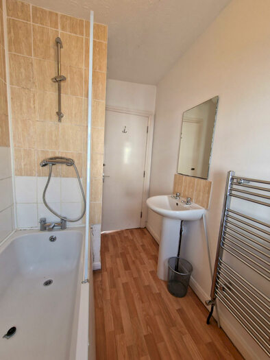 5 Bedroom End Of Terrace House To Rent In Upper Lewes Road, Brighton, BN2