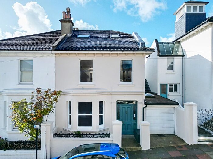 5 Bedroom Semi Detached House For Sale In York Villas, Brighton, BN1