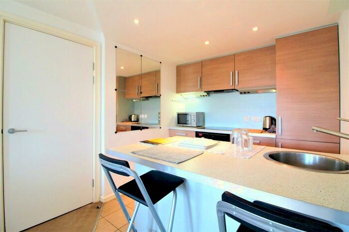 1 Bedroom Apartment To Rent In Trinity One, East Street, Leeds, LS9