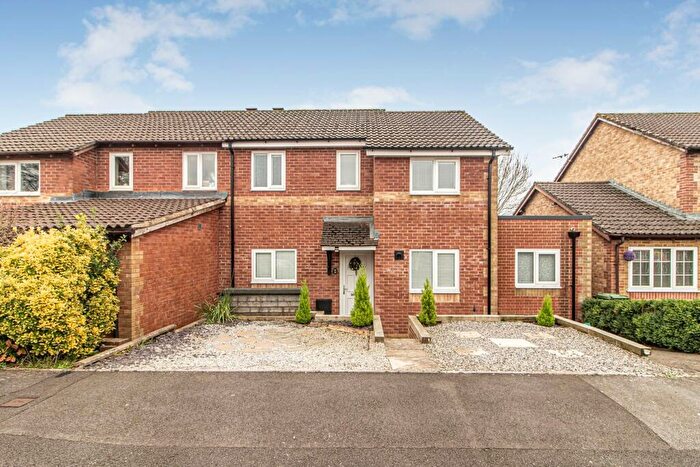 3 Bedroom Semi-Detached House For Sale In Acer Avenue, Llantwit Fardre, Pontypridd, CF38