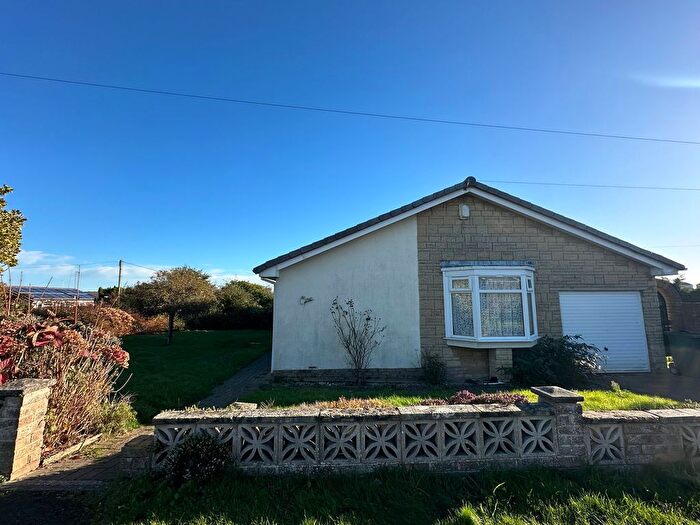 2 Bedroom Detached Bungalow For Sale In Hurstwood Close, Bexhill-On-Sea, TN40