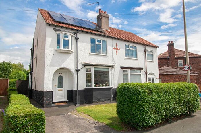 3 Bedroom Semi-Detached House For Sale In Broadway West, Newton, Chester, CH2