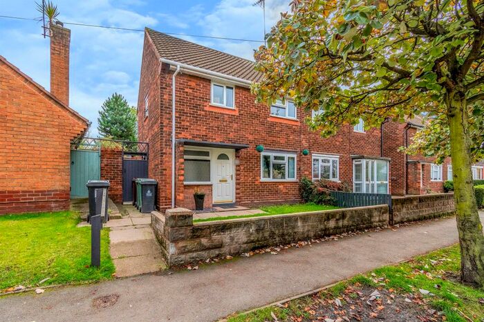 2 Bedroom Property To Rent In Primley Avenue, Walsall, WS2