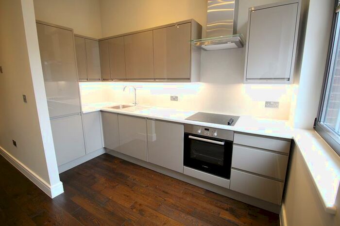 Flat To Rent In Swan House, High Street, MK40