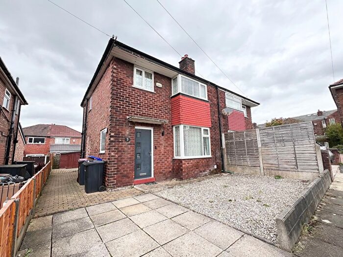 3 Bedroom Semi-Detached House To Rent In Gorsefield Drive, Manchester, M27