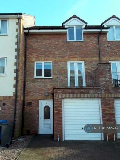 3 Bedroom Terraced House To Rent In Pavilion Court, Rhyl, LL18