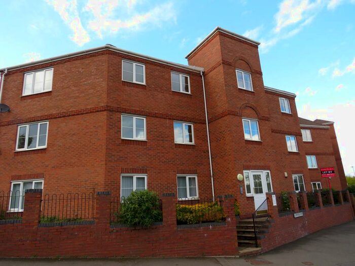 2 Bedroom Apartment To Rent In Brades Rise, Oldbury, B69