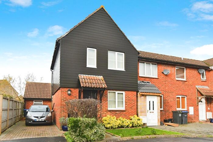 2 Bedroom End Of Terrace House For Sale In Castlehaven Close, Chippenham, SN15