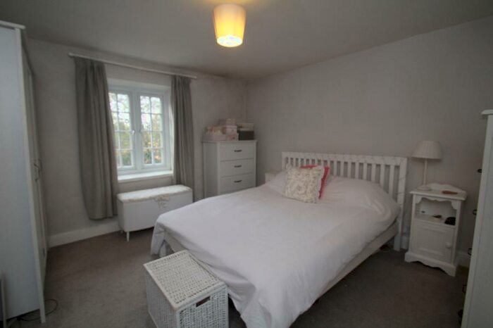 1 Bedroom Cottage To Rent In The Square, Boston Spa, Wetherby, LS23