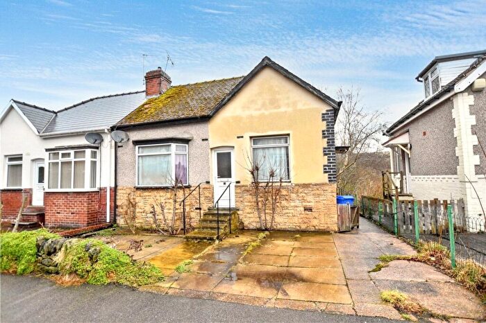 2 Bedroom Bungalow For Sale In Smithy Moor Avenue, Stocksbridge, Sheffield, South Yorkshire, S36