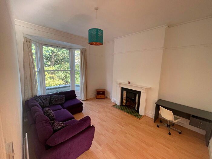 1 Bedroom Flat To Rent In St. James Crescent, Swansea, SA1