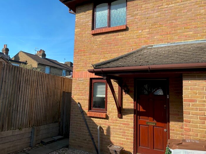 1 Bedroom Terraced House To Rent In Peatfield Close, Bexley, Sidcup, DA15