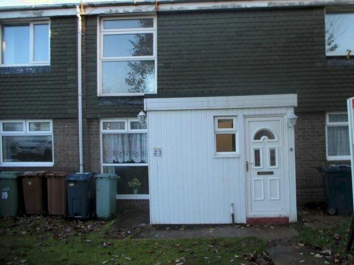 2 Bedroom Flat To Rent In Maree Close, Moorside, Sunderland SR3