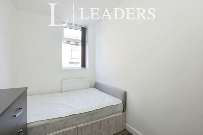 1 Bedroom Detached House To Rent In Dartmouth Street, Stoke-on-Trent, ST6