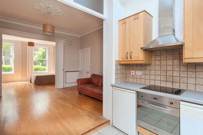 1 Bedroom Flat To Rent In Englefield Road, London, N1