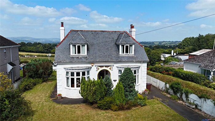 3 Bedroom Bungalow For Sale In Liskeard Road, Callington, Cornwall, PL17