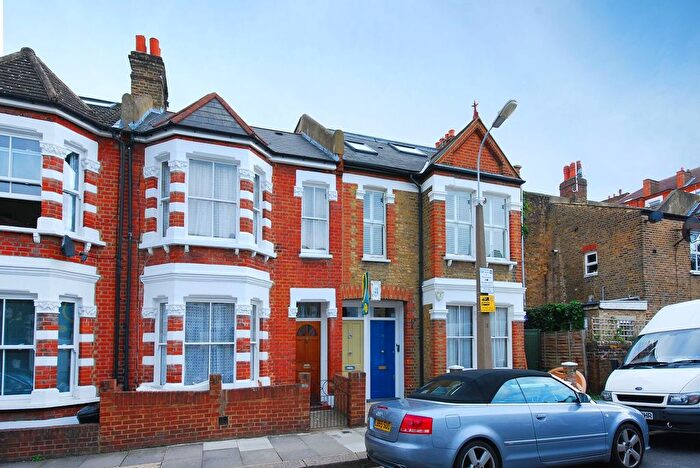 3 Bedroom Maisonette To Rent In Firth Gardens, Bishop's Park, London, SW6