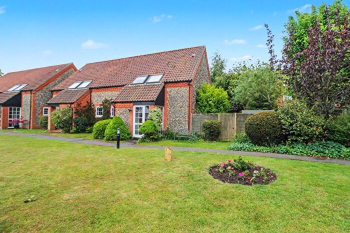 2 Bedroom Semi-Detached House For Sale In Semi-Detached Retirement Home In Holt, NR25