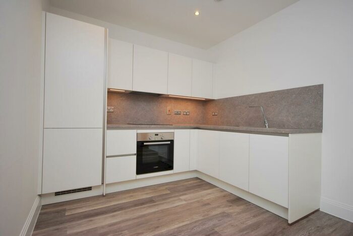 1 Bedroom Flat To Rent In Elmfield Road Bromley, BR1