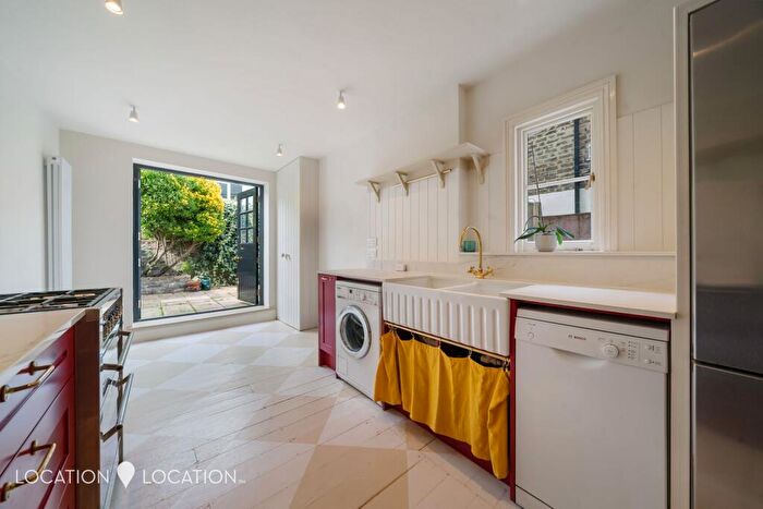 4 Bedroom Terraced House To Rent In Belgrade Road, London, N16