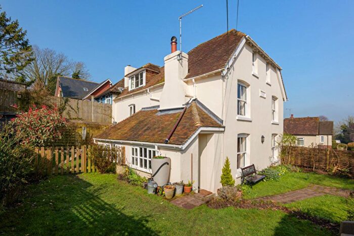 5 Bedroom Semi-Detached House For Sale In The Row, Elham, CT4