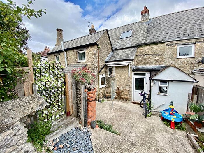 3 Bedroom Terraced House For Sale In Ermin Street, Stratton St Margaret, Swindon, SN3
